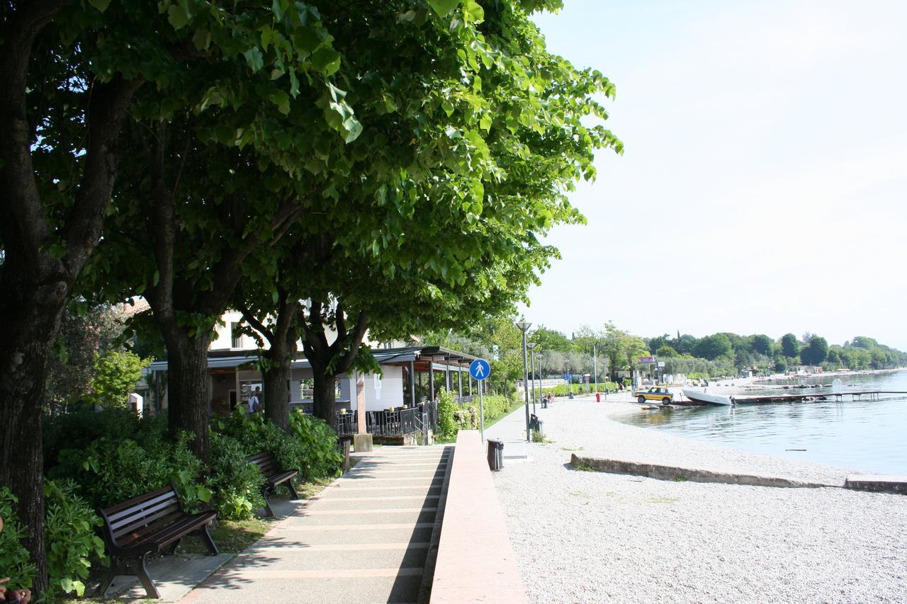 Graziosa Al Porto Villa Moniga del Garda Екстериор снимка