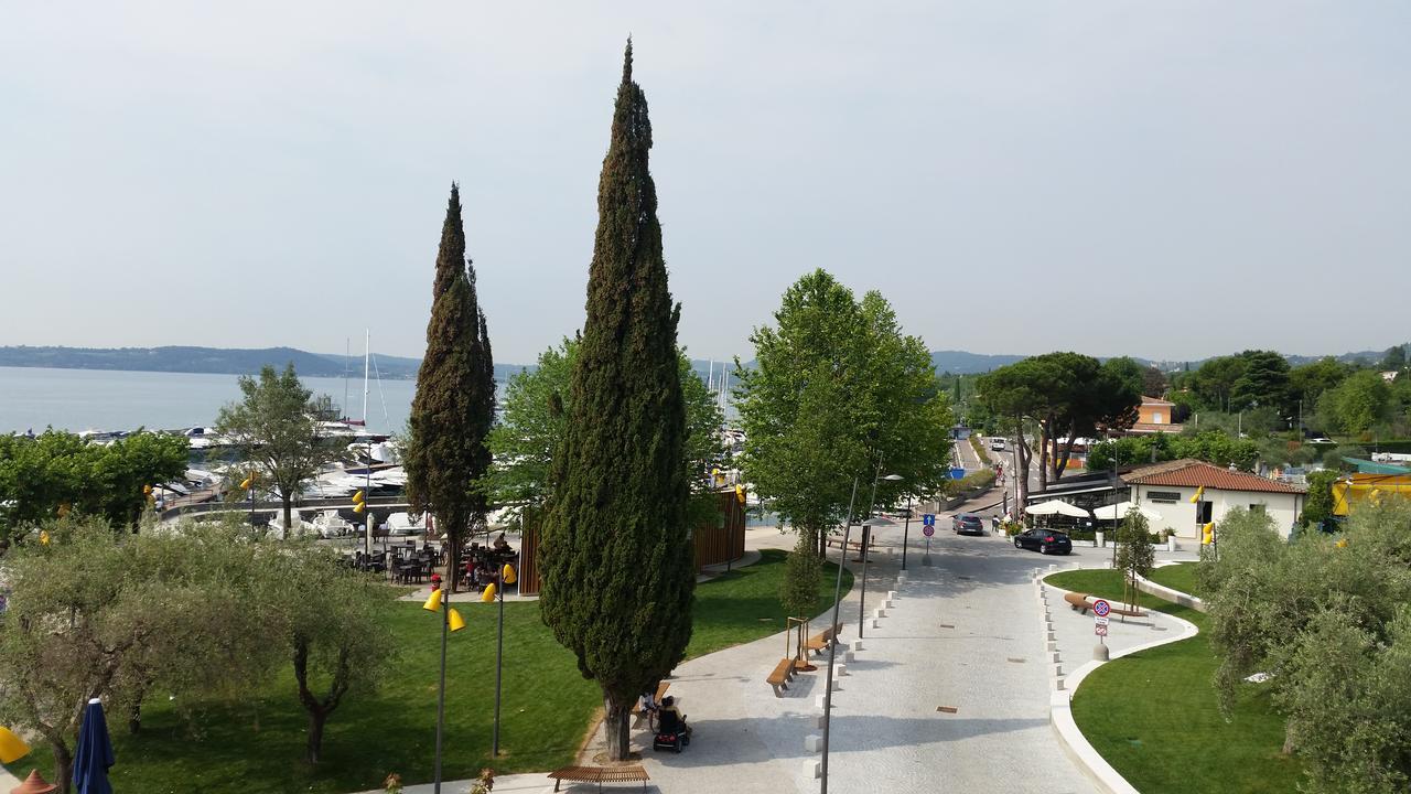 Graziosa Al Porto Villa Moniga del Garda Екстериор снимка