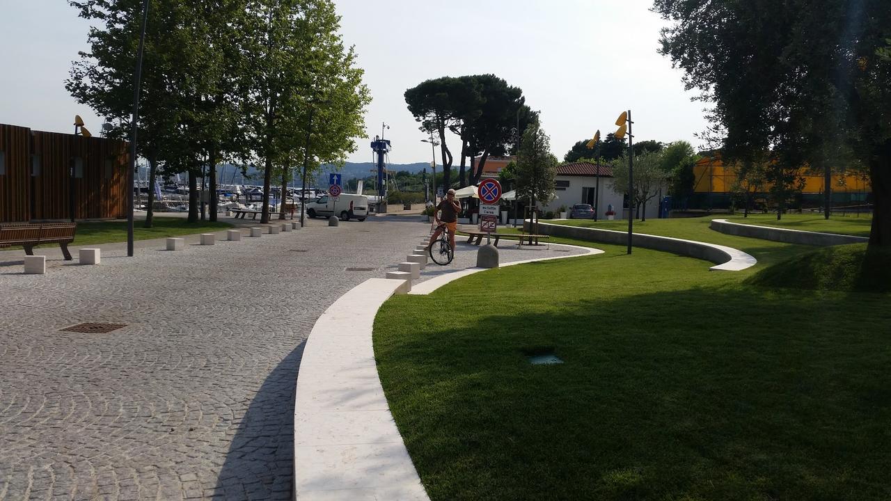 Graziosa Al Porto Villa Moniga del Garda Екстериор снимка